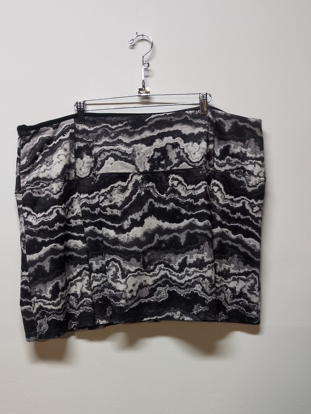 Reel Legends Golf Skort Elastic Waist Black White Marble Print, Size 2XL